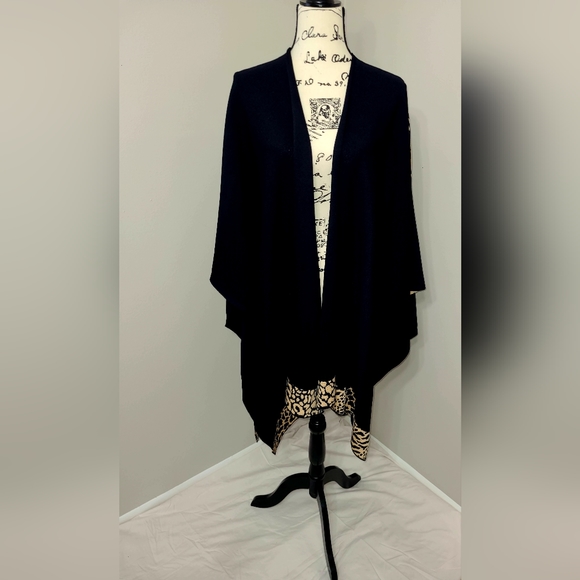 St. John Cape - Picture 4 of 5